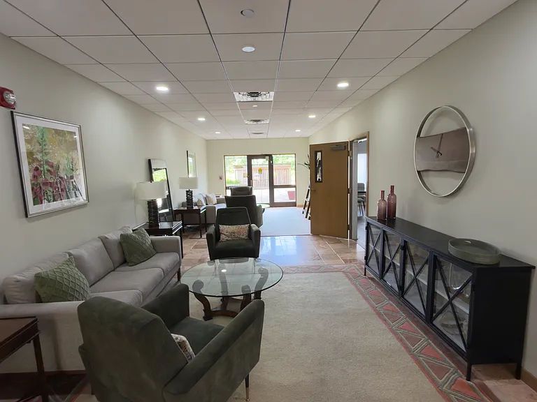 Chelsea Condos — Photo 78