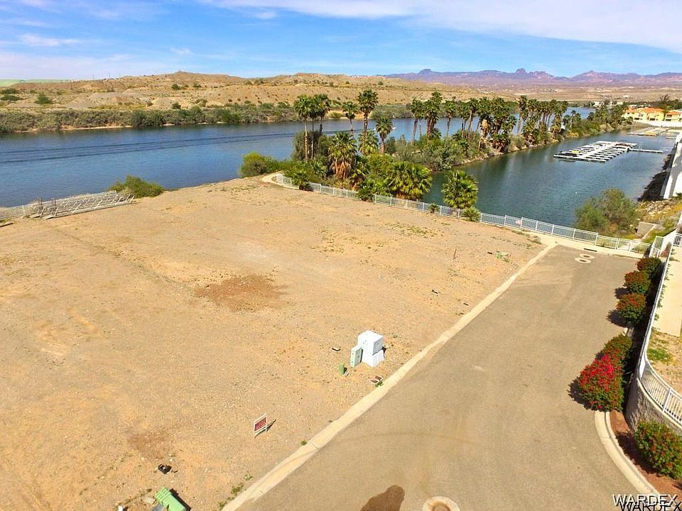 1st image of 1750 Club House Dr 56