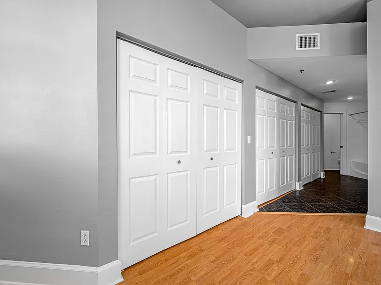 Sanctuary Lofts — Photo 27