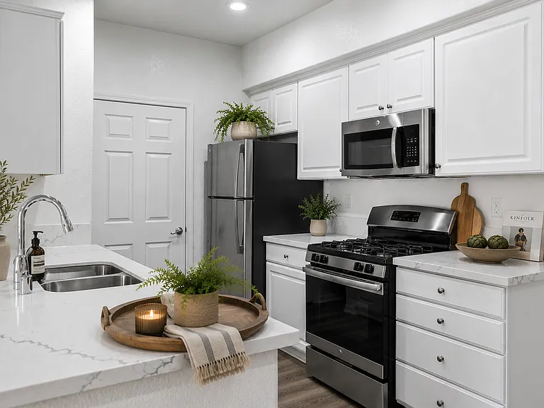 Portofino Apartments Mission Valley — Photo 23