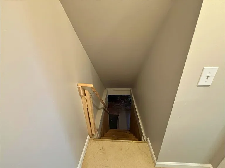 12 North St #A — Photo 18