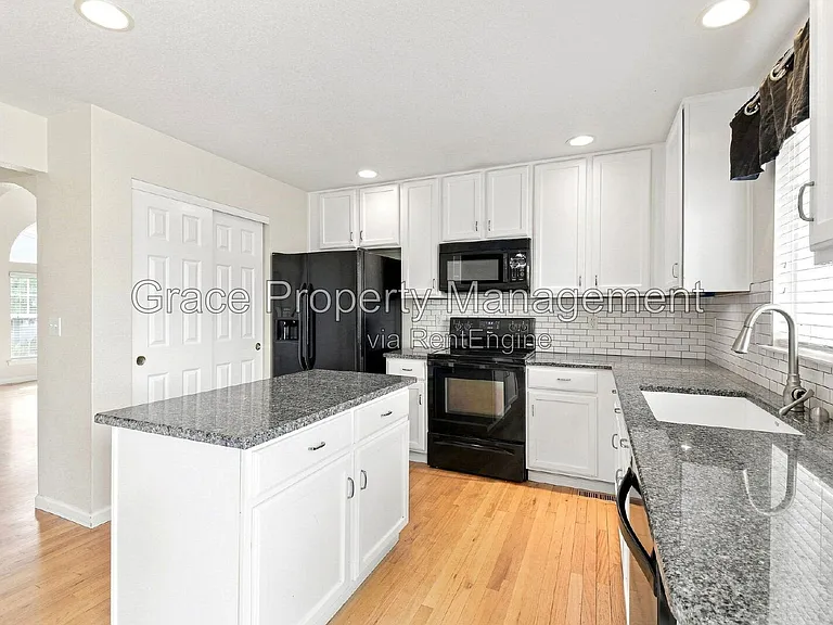 22447 E Dorado Pl — Photo 7