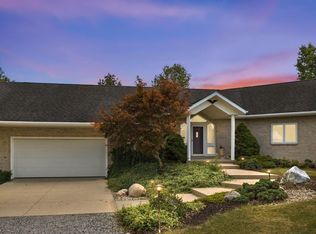 12910 Tonkel Rd, Fort Wayne, IN 46845