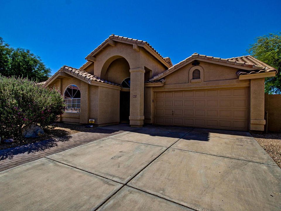 1st image of 9075 E Maple Dr