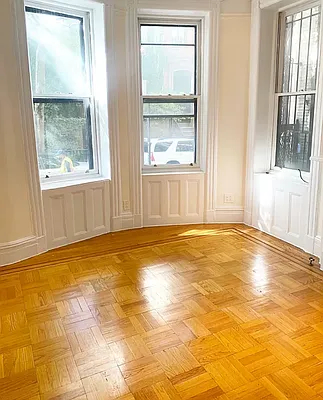 Rented by Waverly Realty Associates | media 17