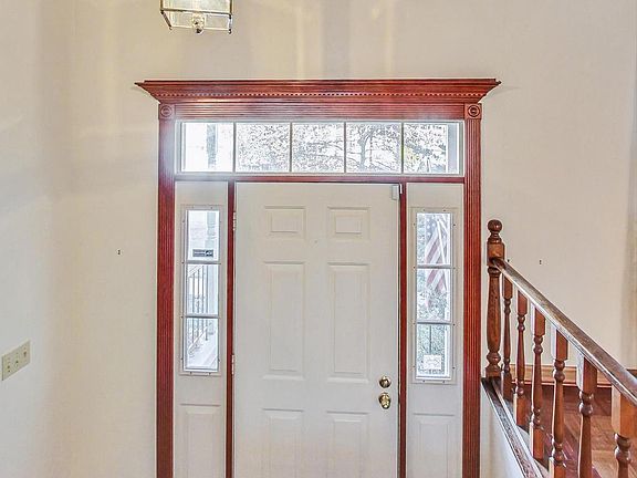 3rd image of 8706 Delcris Dr