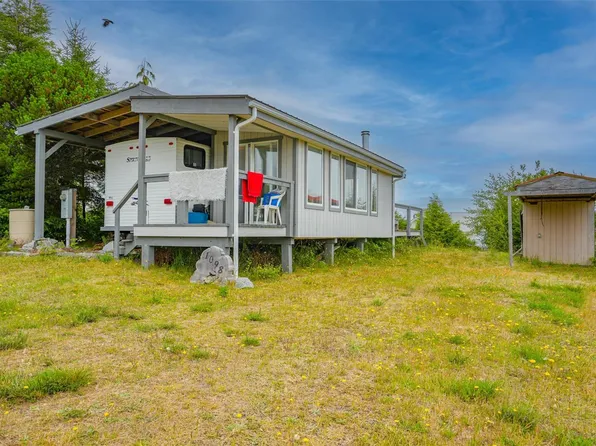 1098 6th Ave, Ucluelet, BC V0R 3A0