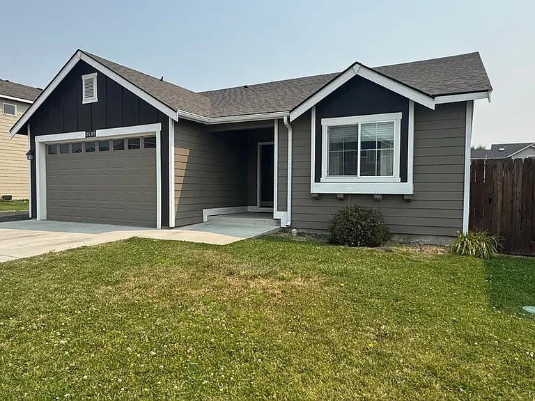 2502 N McIntosh St — Photo 1