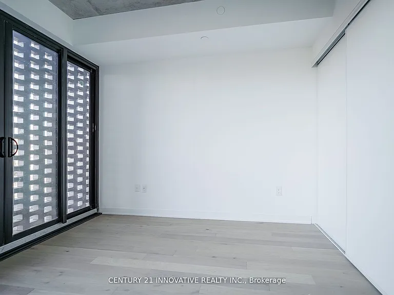2625 Dundas St W #311 — Photo 22