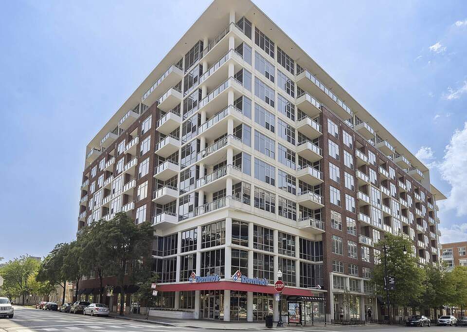 1st image of 901 W Madison St #P-23