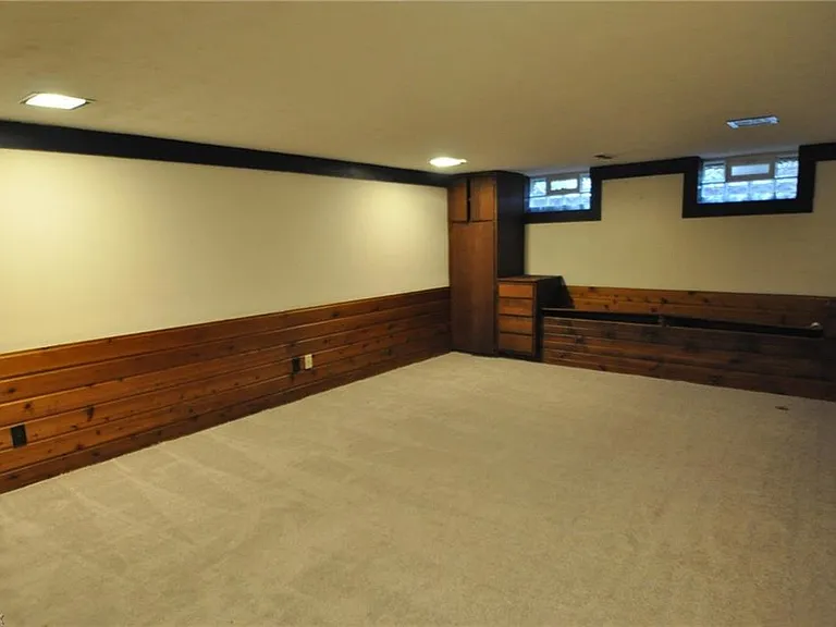 340 Plymouth Dr — Photo 21