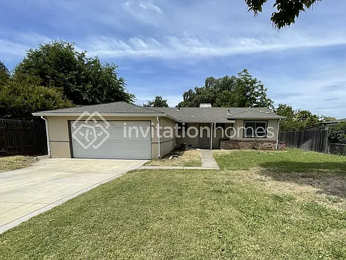 5437 Burr Oak Way Photo 1