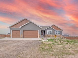 13671 Cherry St NW, Williston, ND 58801