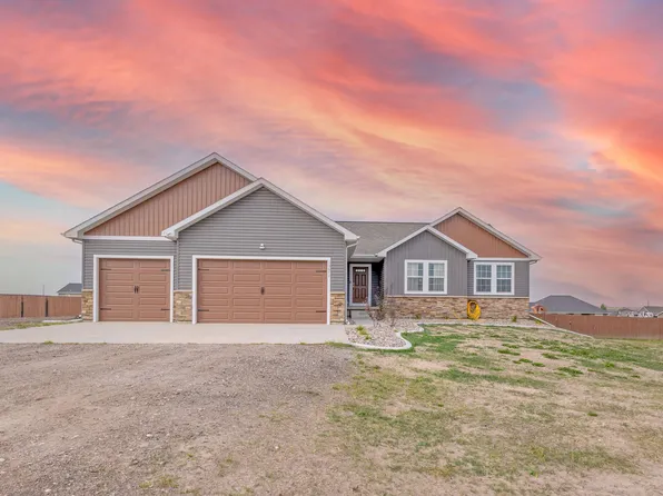 13671 Cherry St NW, Williston, ND 58801