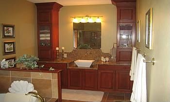 102 Oak Ridge Master Bath