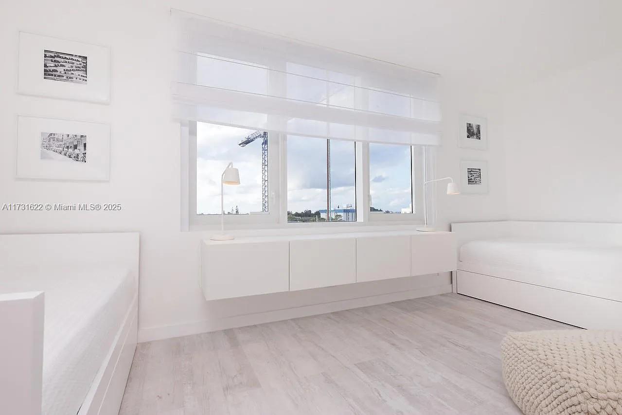 1 bed, 760 sqft, $10,000 — Photo 3