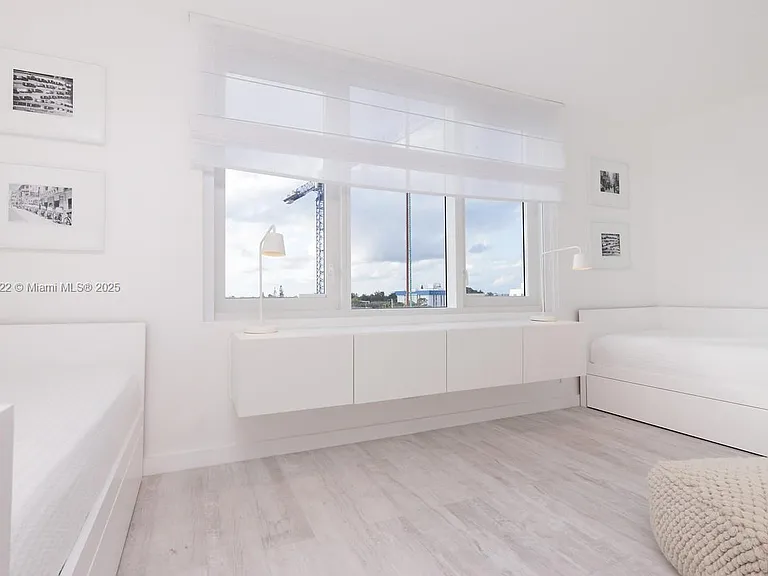 2301 Collins Ave #428 — Photo 3