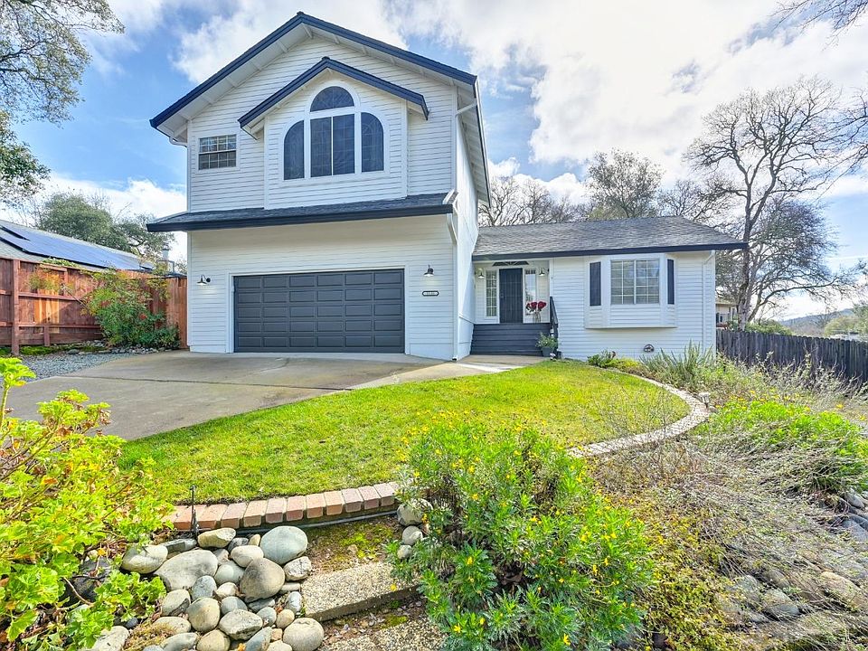 1st image of 2531 Riviera Cir