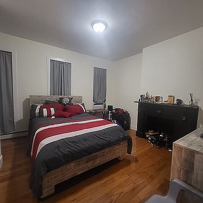 5th image of 1903 Pacific St #1