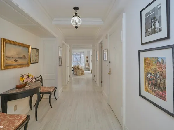 2 Beekman Place image 7 of 11