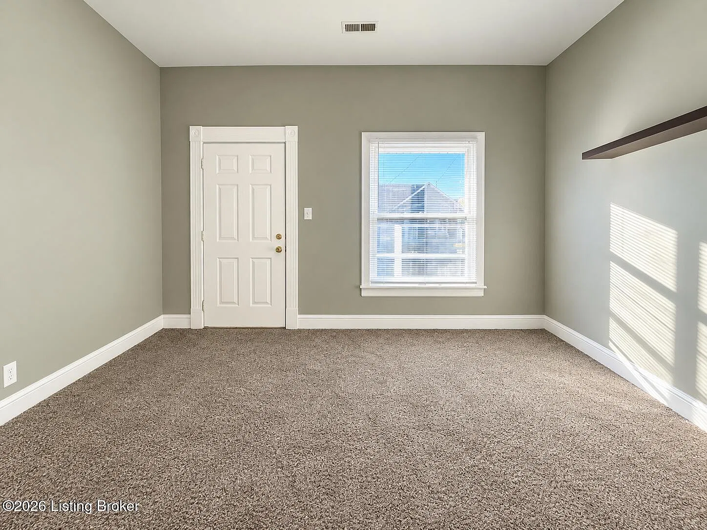 2 bed, 1.0 bath, 750 sqft, $1,000 — Photo 2