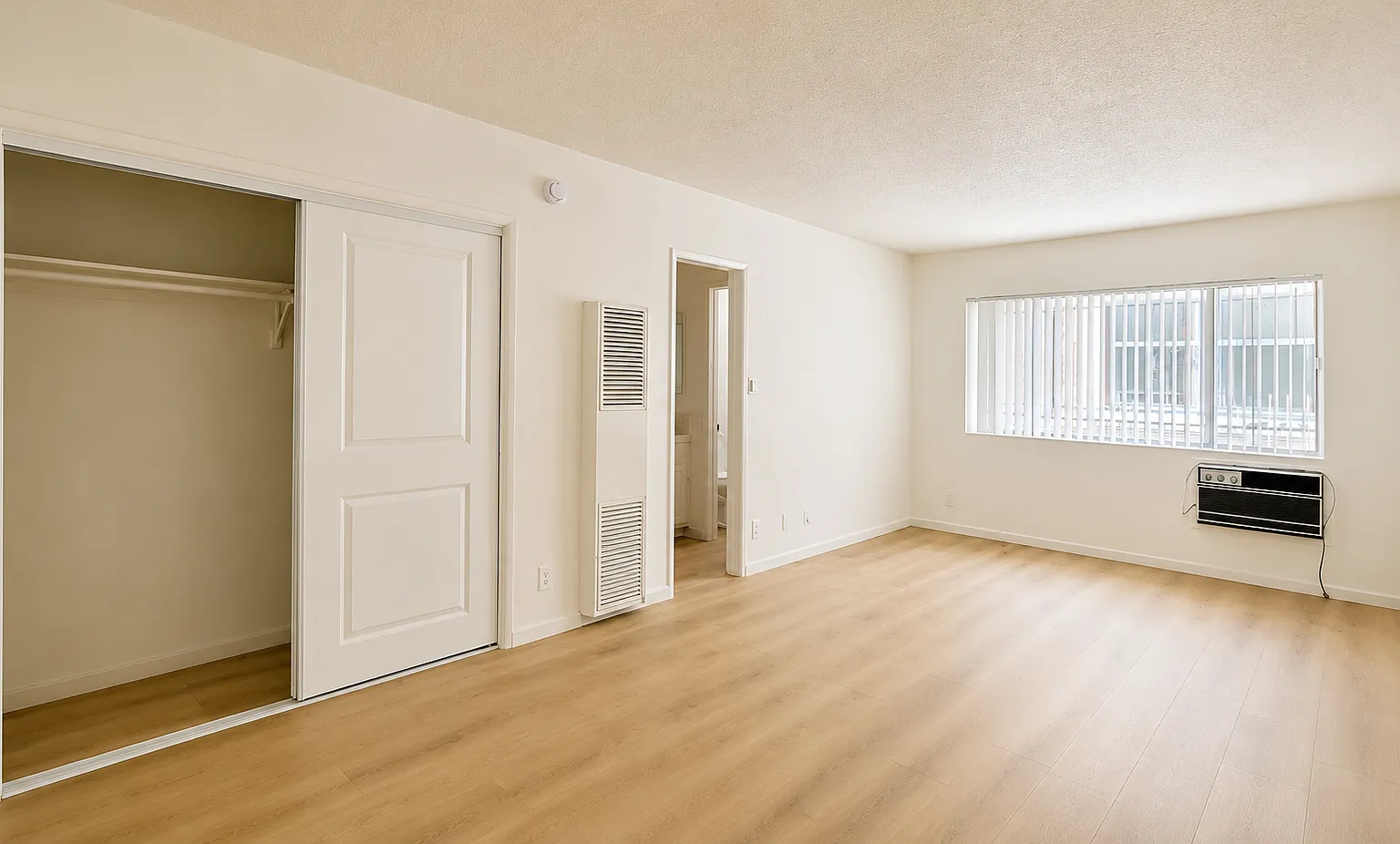 Studio, 195 sqft, $1,345 — Photo 2