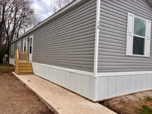 1318 Zilke Rd #Rb16, Niles, MI 49120