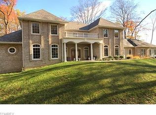 156 Kevin Dr, Tallmadge, OH 44278