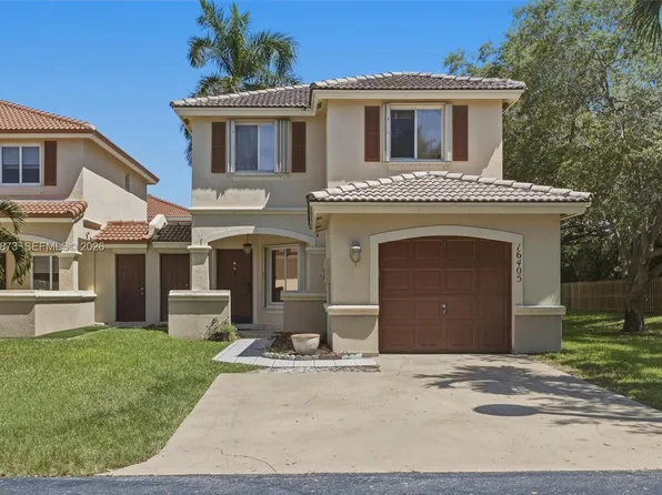 16405 SW 73rd Ln, Miami, FL 33193