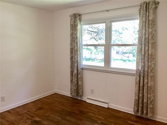5th image of 2527 Belle Crest Dr