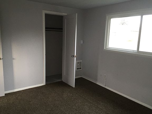 3rd image of 10505 Occident St SW