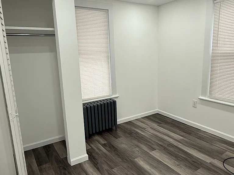 74 E Broad St — Photo 8