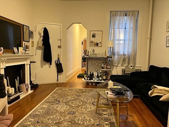 5th image of 245 E 83rd St APT 2A