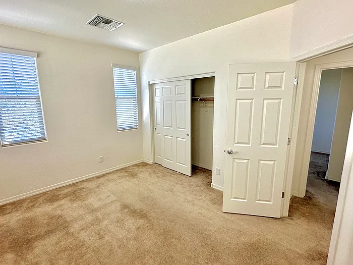 3833 E Robert St — Photo 28