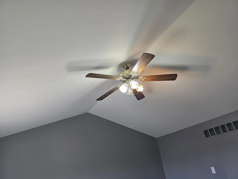1254 Hartland St — Photo 32