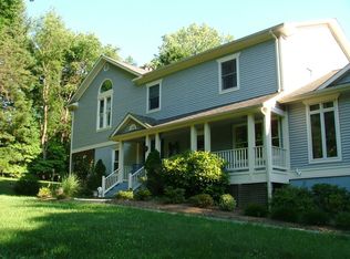 201 Springbrook Dr, Silver Spring, MD 20904