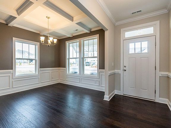 004 Foyer Compressed