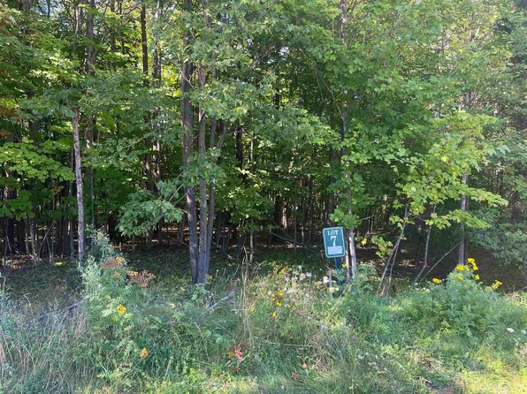 2014 Maple Ridge Dr Lot 7, Marquette, MI 49855