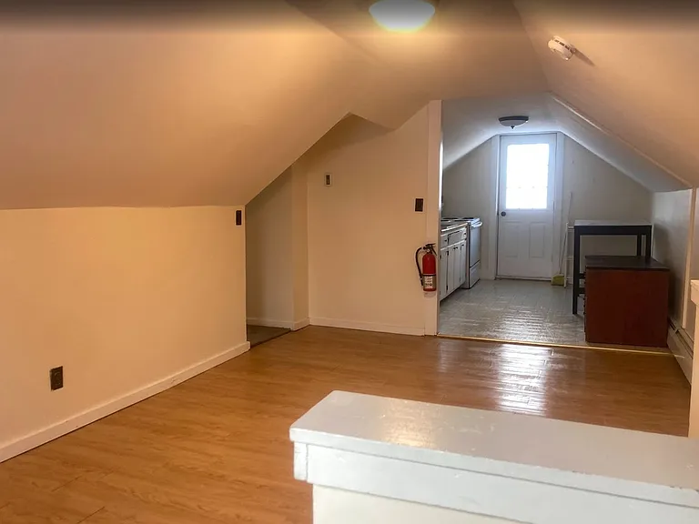 17 Lincoln Ave #3 — Photo 2