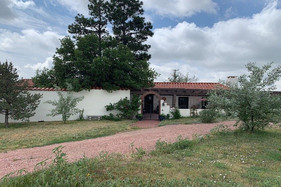 1st image of 4405 Arapahoe Ct