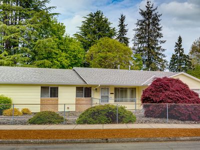 1103 S Pennington Dr, Newberg, OR, 97132