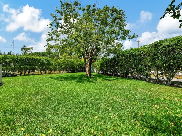 22045 Ararat Street, Boca Raton, FL 33428