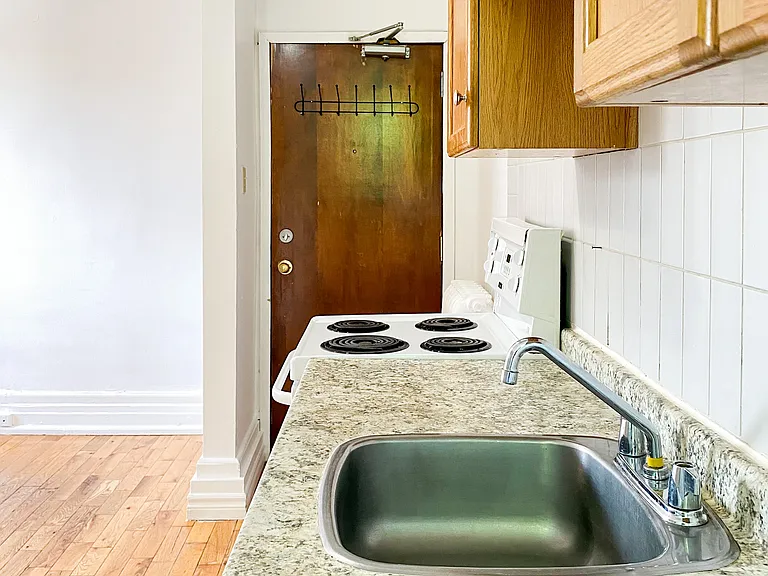 301 Wilbrod St — Photo 16