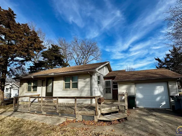 1020 Garfield St, Emporia, KS 66801