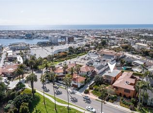 2918 Cliff Dr, Newport Beach, CA 92663