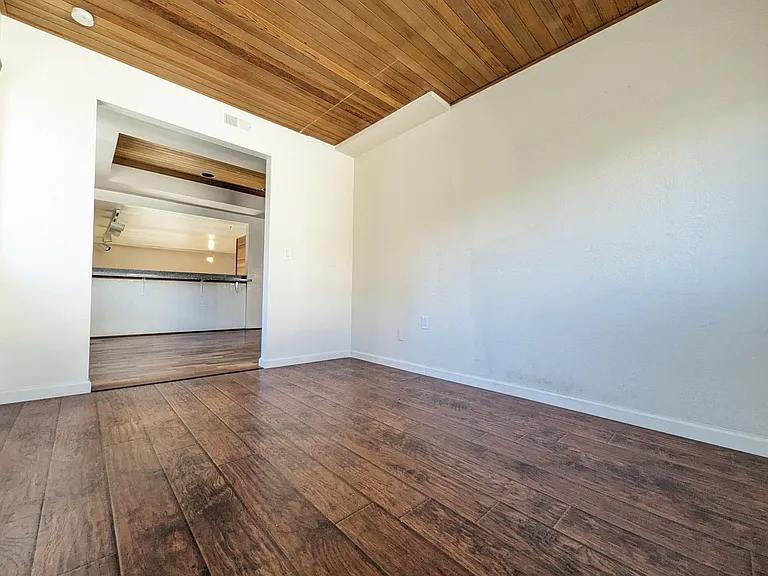 4058 Mahaila Ave #F — Photo 20