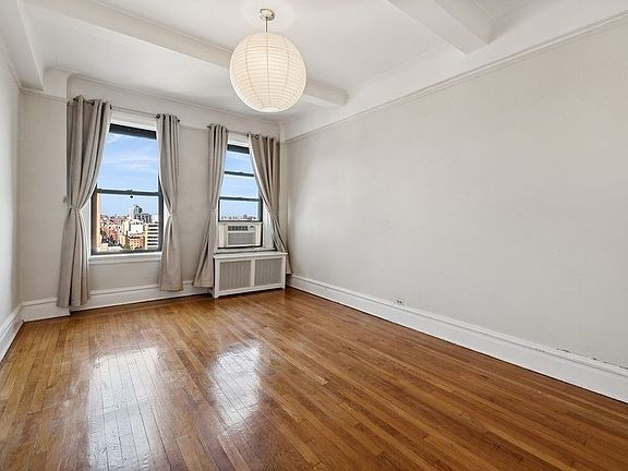 4th image of 467 Central Park W APT 12C