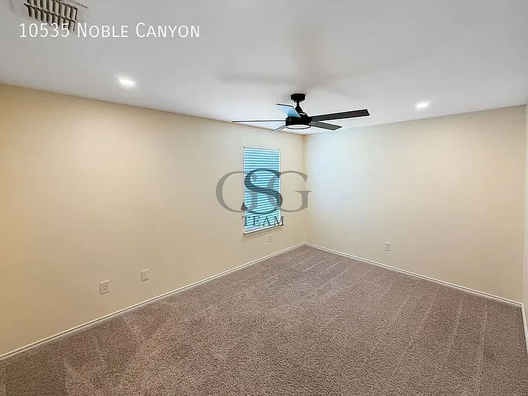 10535 Noble Cyn — Photo 29