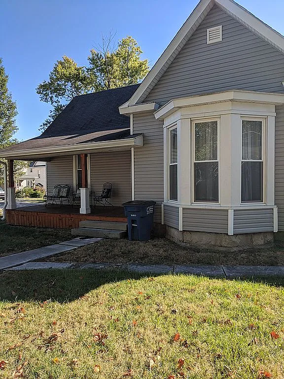 1304 N St photo 1