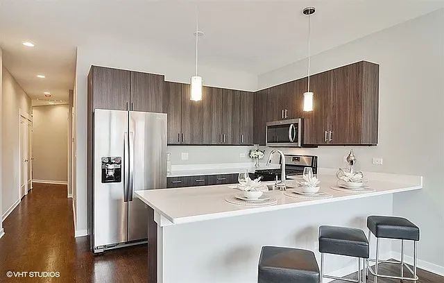 2420 W Fillmore St #3 — Photo 5